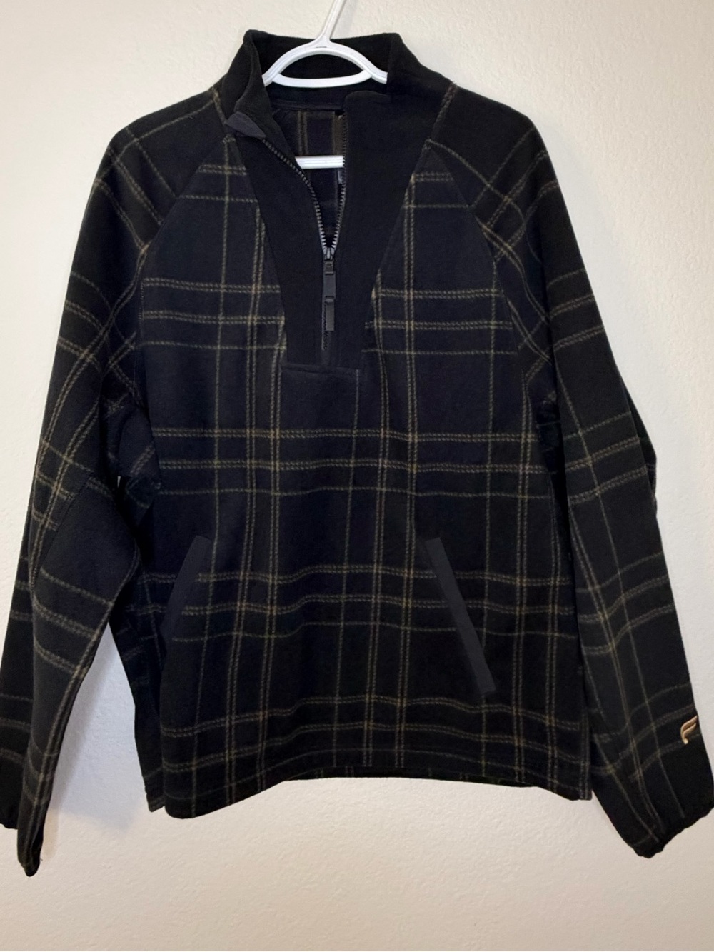 Never Worn Fabletics Men’s Plaid Quarter-Zip Pullover Large